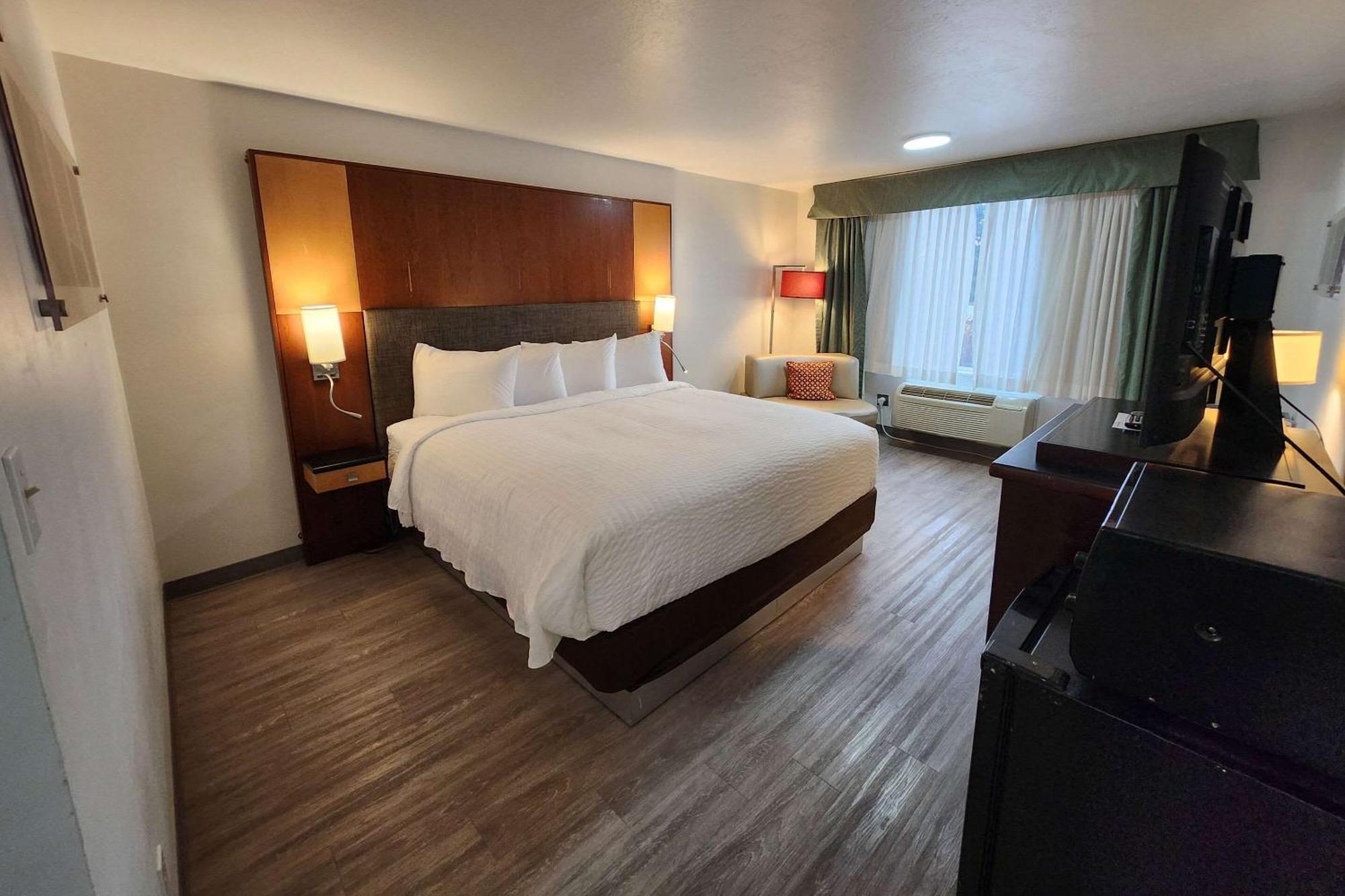 Le Ritz Hotel And Suites Idaho Falls Zewnętrze zdjęcie